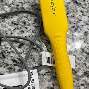 DRYBAR
The Baby Brush Crush Mini Heated Straightening Brush